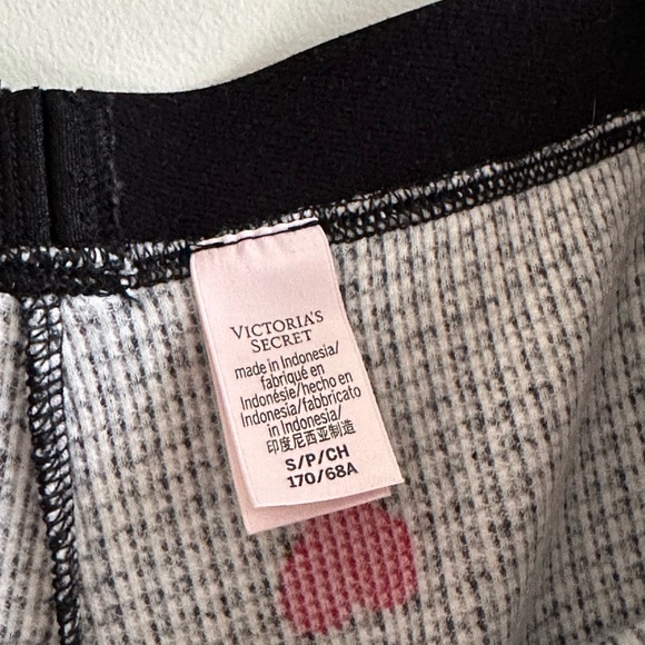 Victoria’s Secret Thermal Pajama Set Heart Print Size Small - Picture 8 of 13